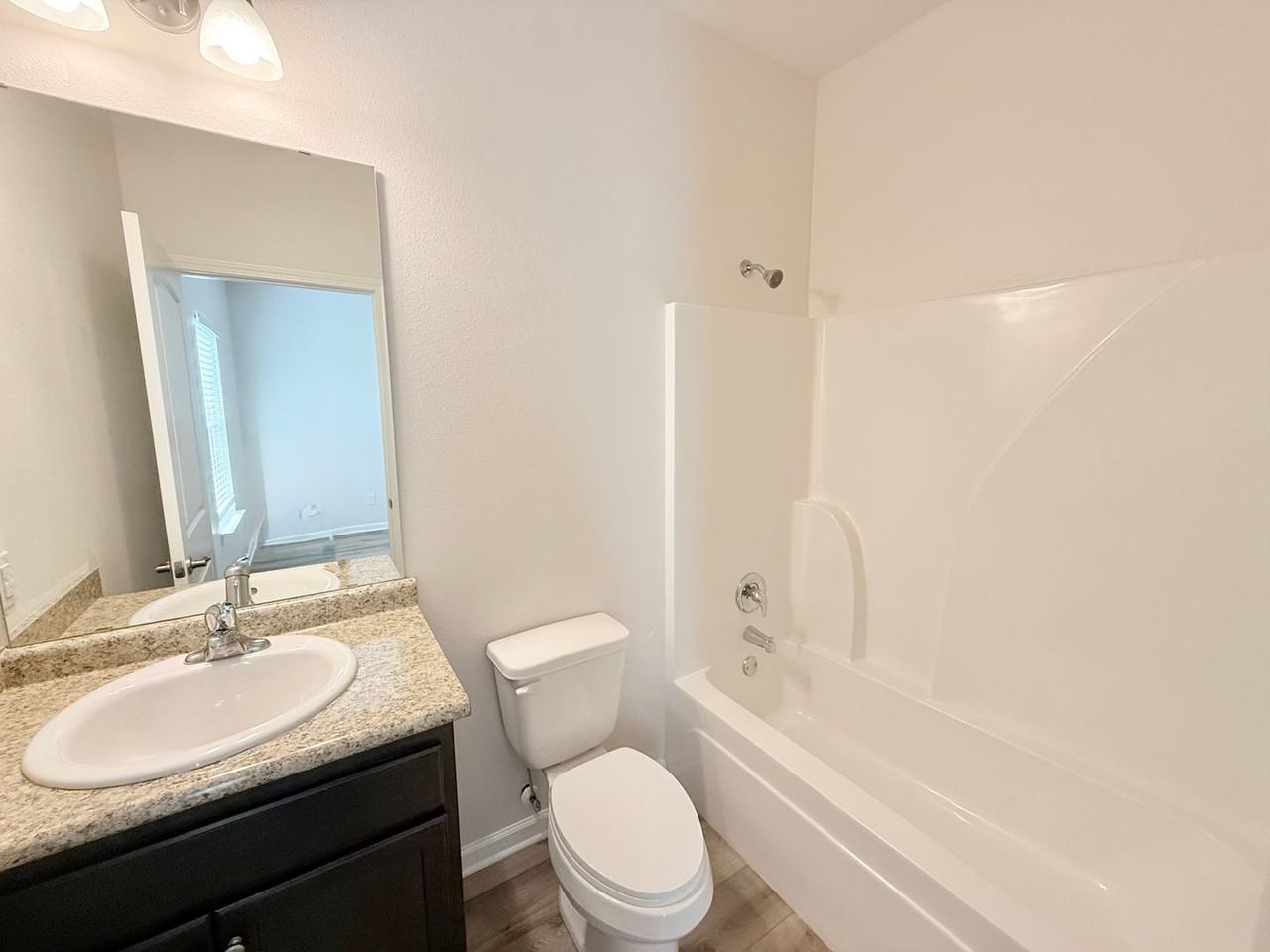 8923 8923 Untreiner Ave B- EGR- NOL #NOL - Photo 6 of 12