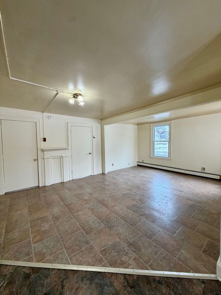 94 Greenkill Ave - Photo 3 of 12