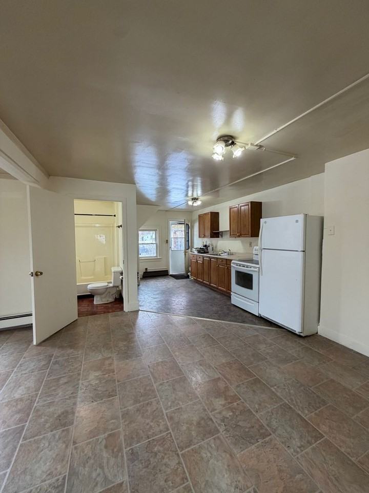 94 Greenkill Ave - Photo 4 of 12