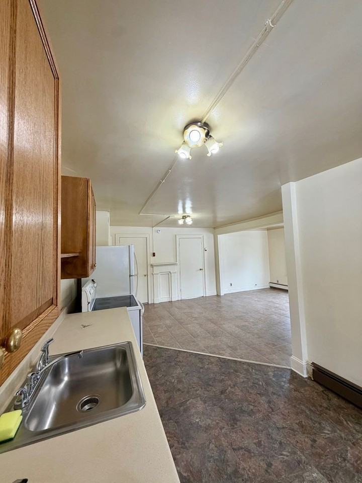 94 Greenkill Ave - Photo 6 of 12