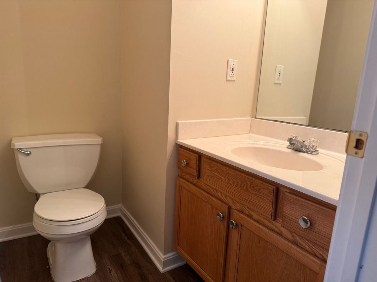 205 E Higgins St - Photo 5 of 13