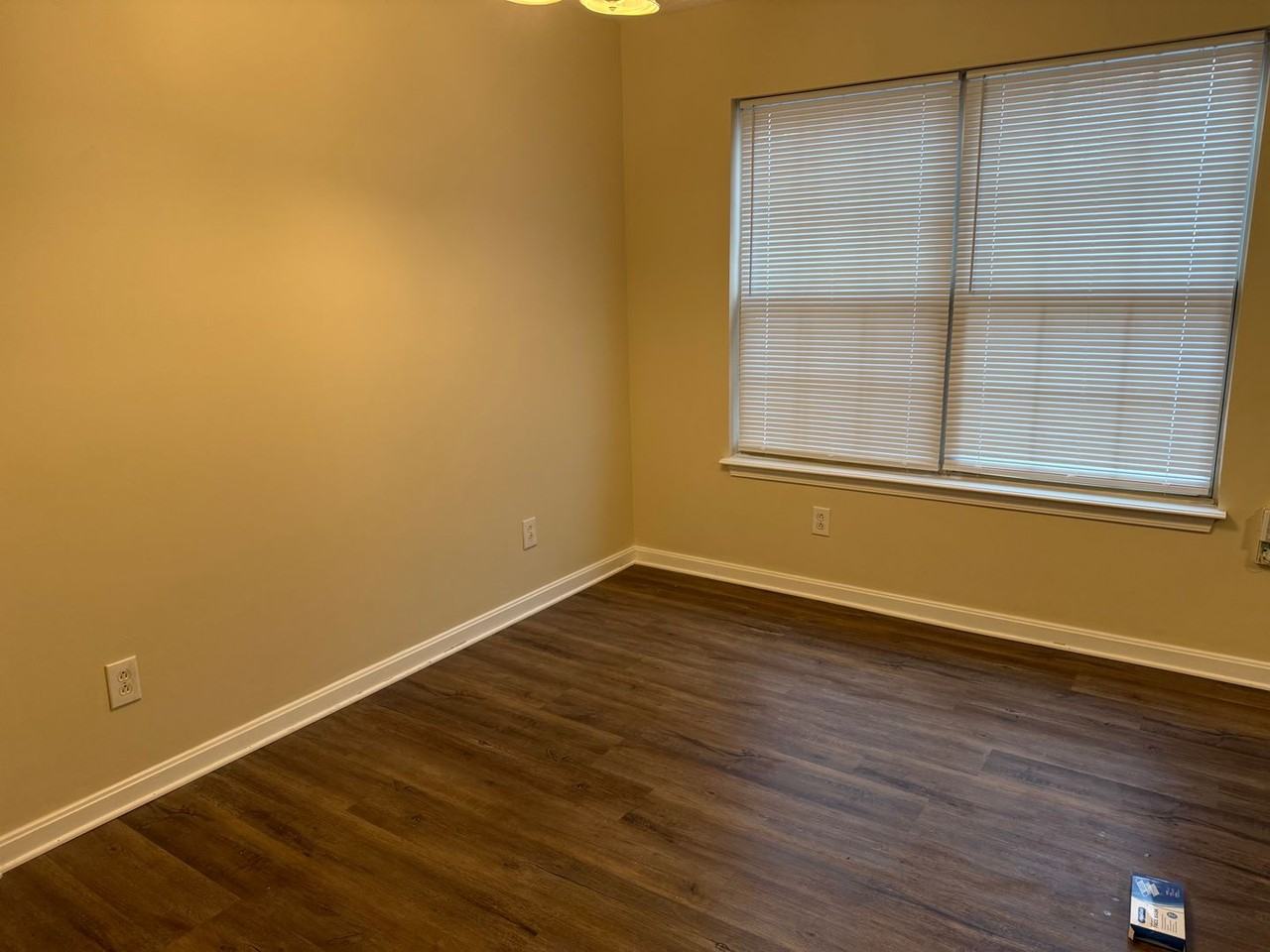 205 E Higgins St - Photo 6 of 13