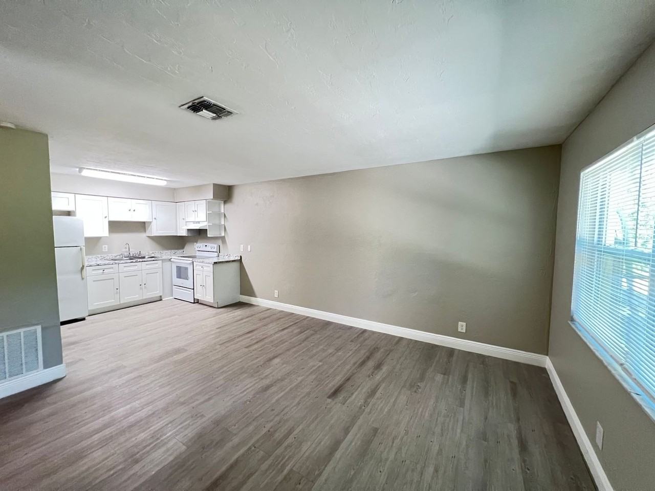 2055 Nw 43rd St #3 - Photo 2 of 13