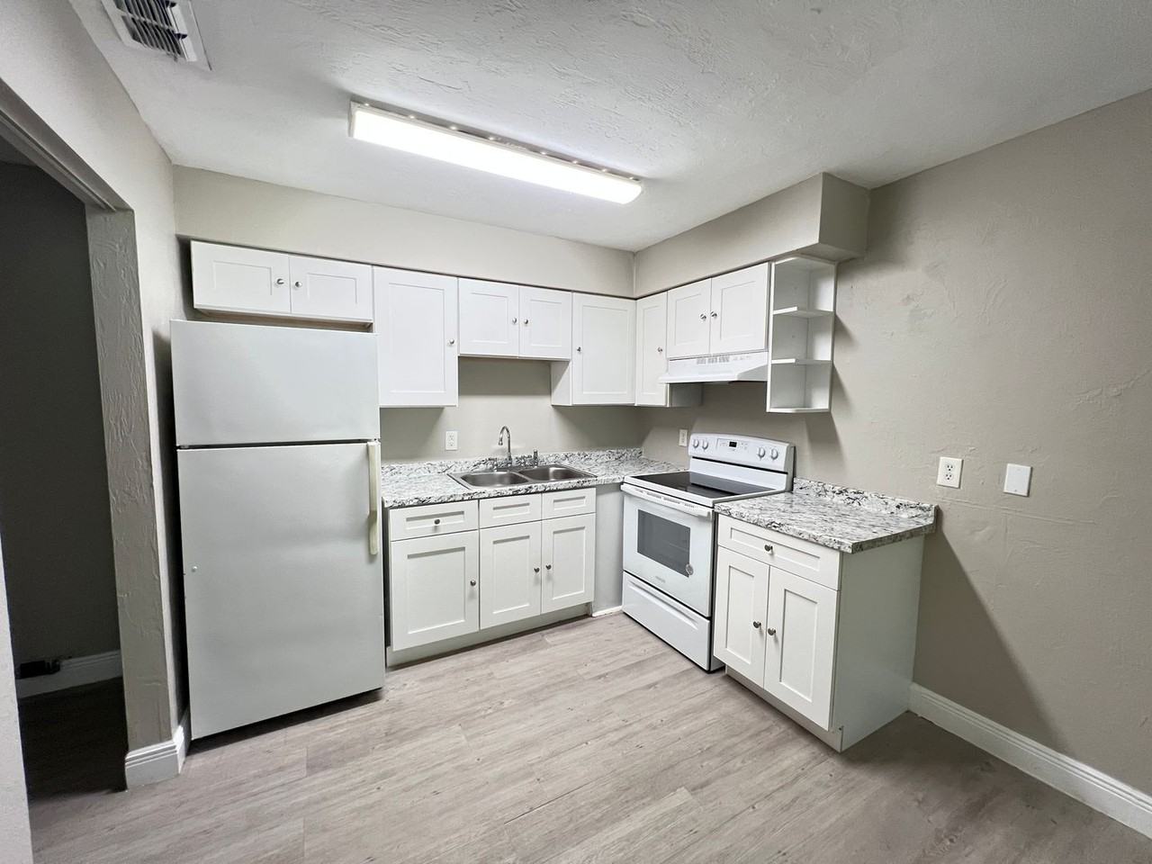 2055 Nw 43rd St #3 - Photo 3 of 13