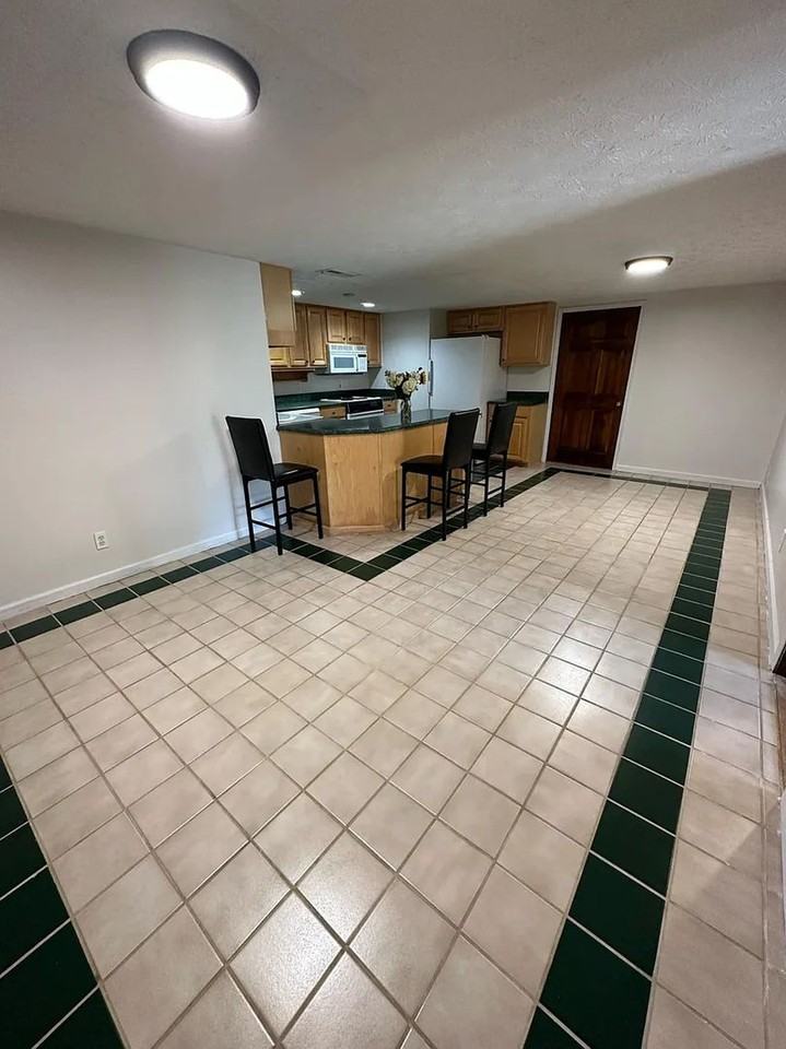 194 Millbrook Farm Rd - Photo 5 of 25