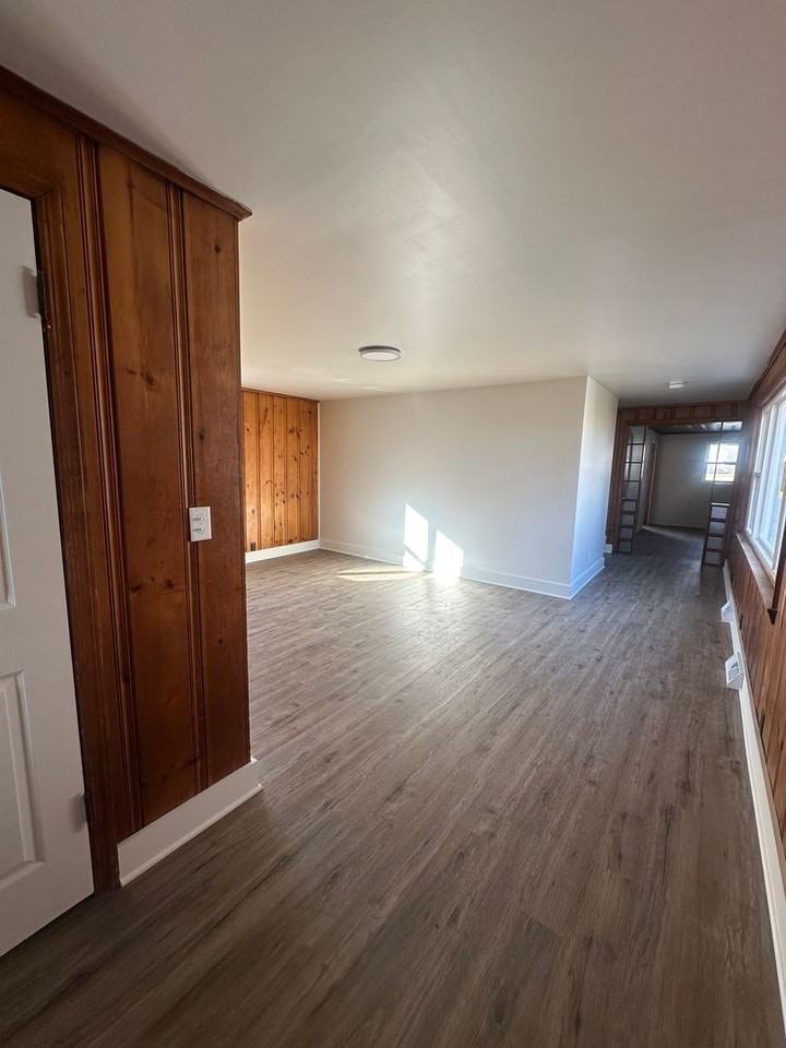 W3699 Springfield Rd - Photo 3 of 16