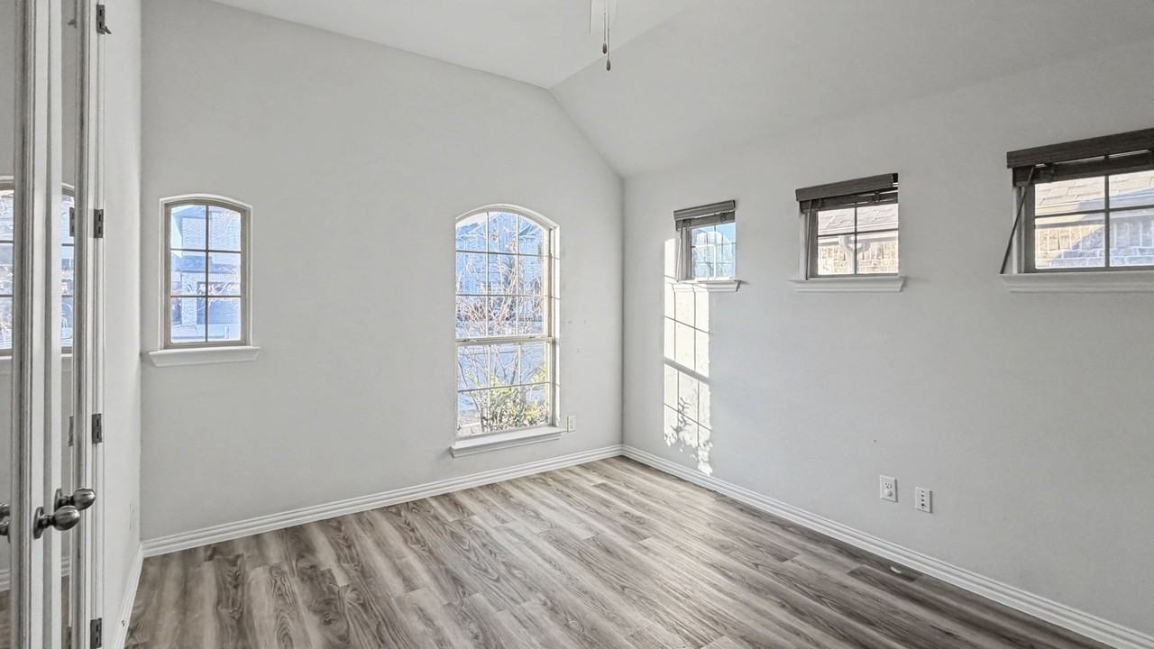 16617 Hidden Cove Dr - Photo 6 of 45