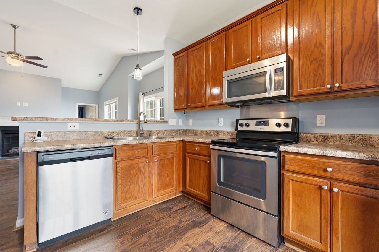 2010 Lime St - Photo 6 of 21