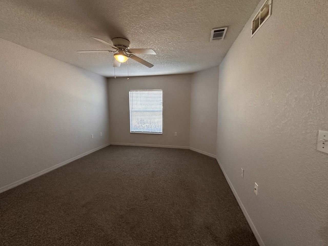 4600 4600 E Moody Blvd 9 E - Photo 3 of 21