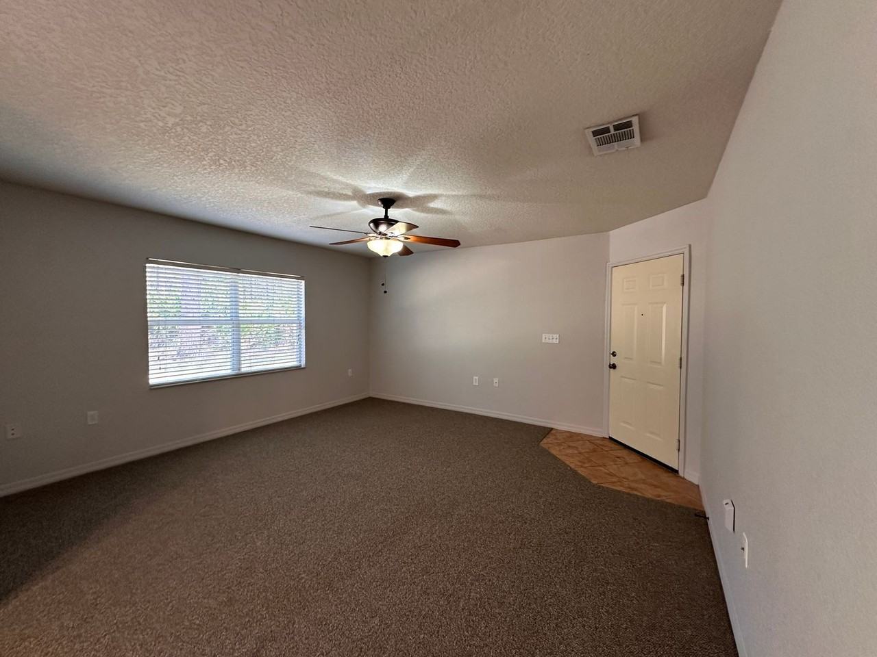 4600 4600 E Moody Blvd 9 E - Photo 4 of 21