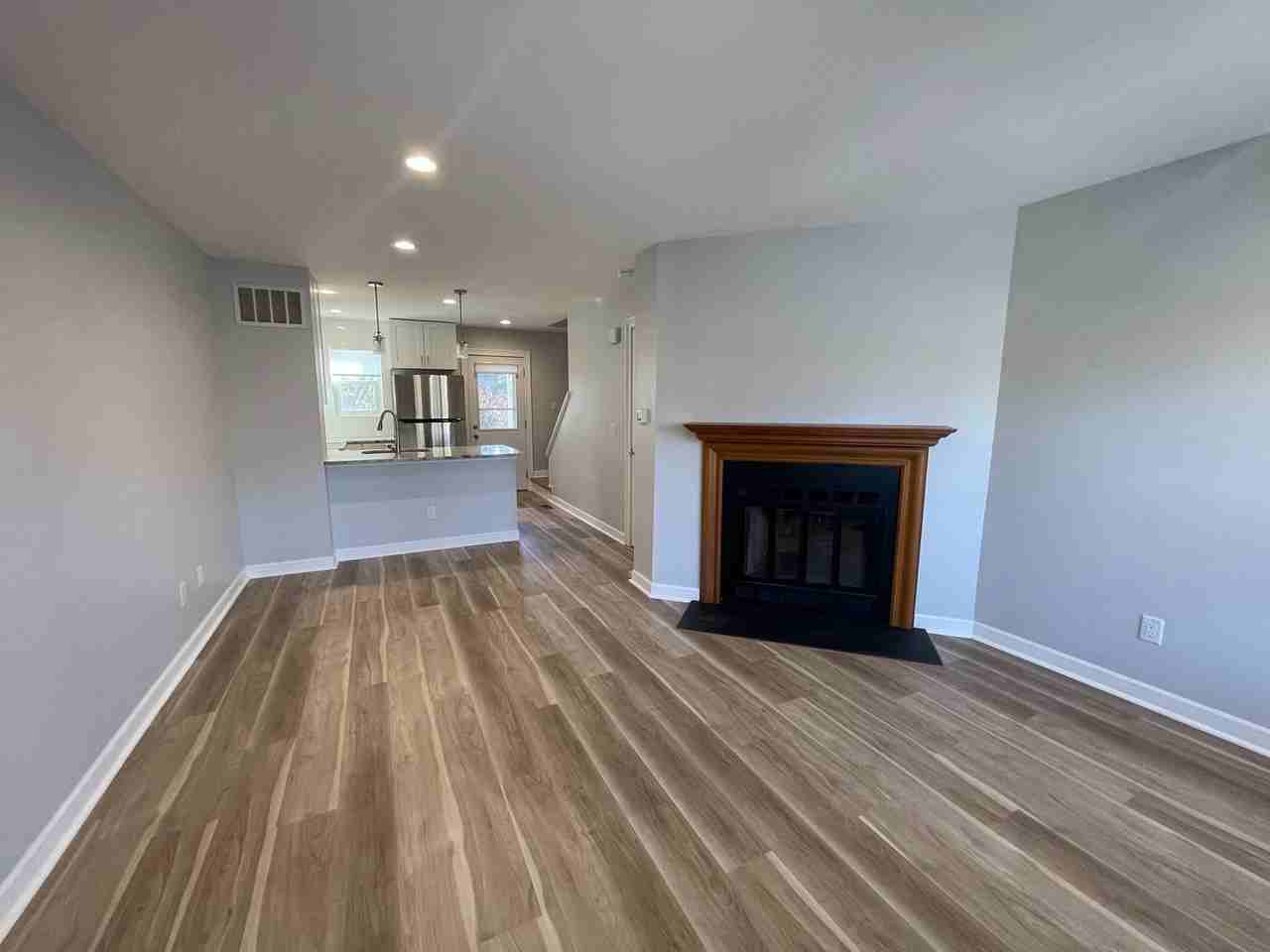 8072 Wimbledon Dr - Photo 2 of 11