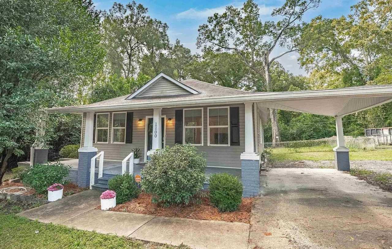 1100 Columbia College Dr