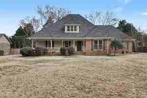 featured image of 109 Roundabout Dr #1