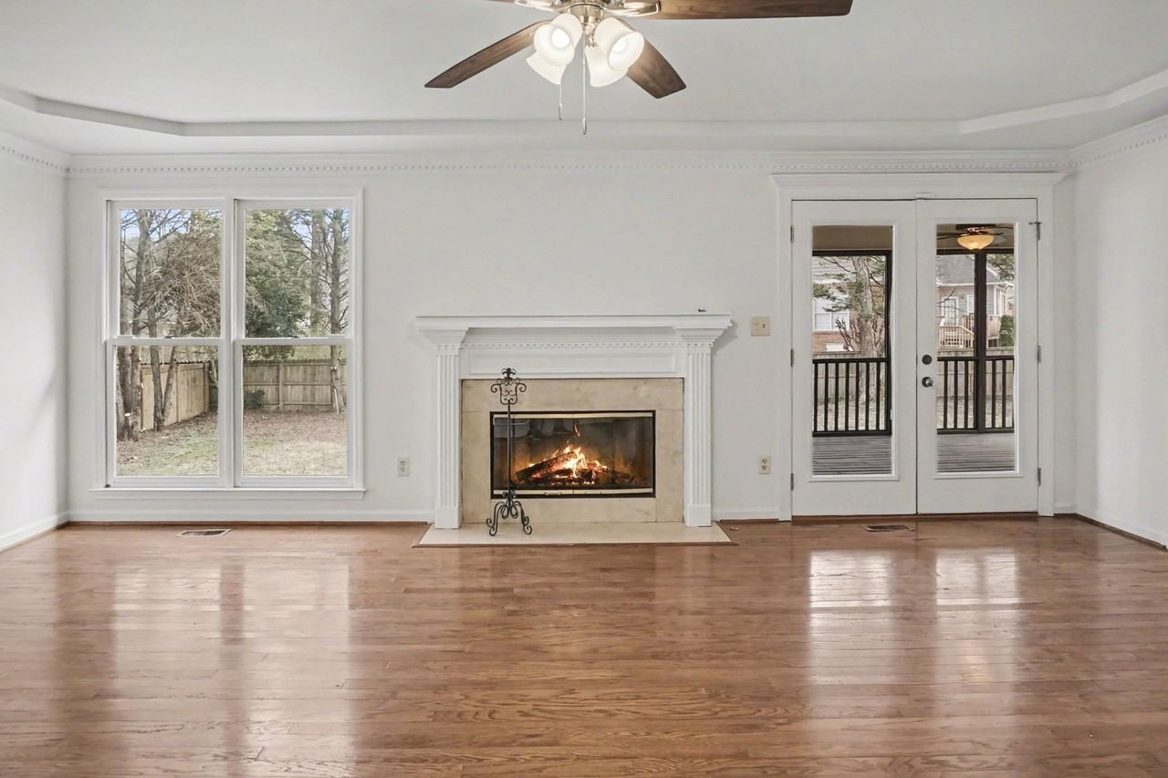 109 Roundabout Dr #1 - Photo 3 of 10