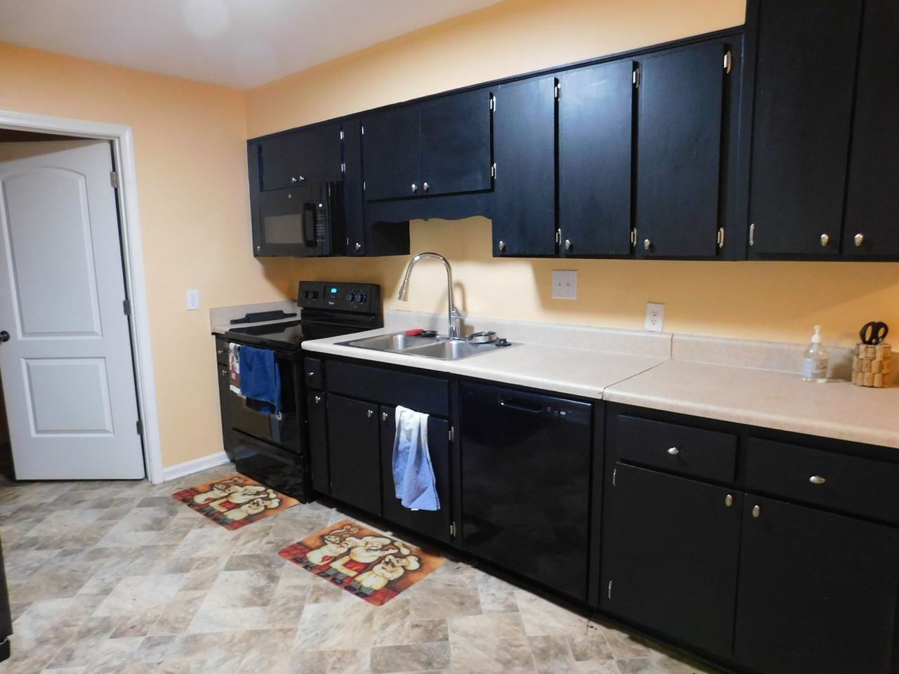 22580 Hoyl Cir - Photo 5 of 16