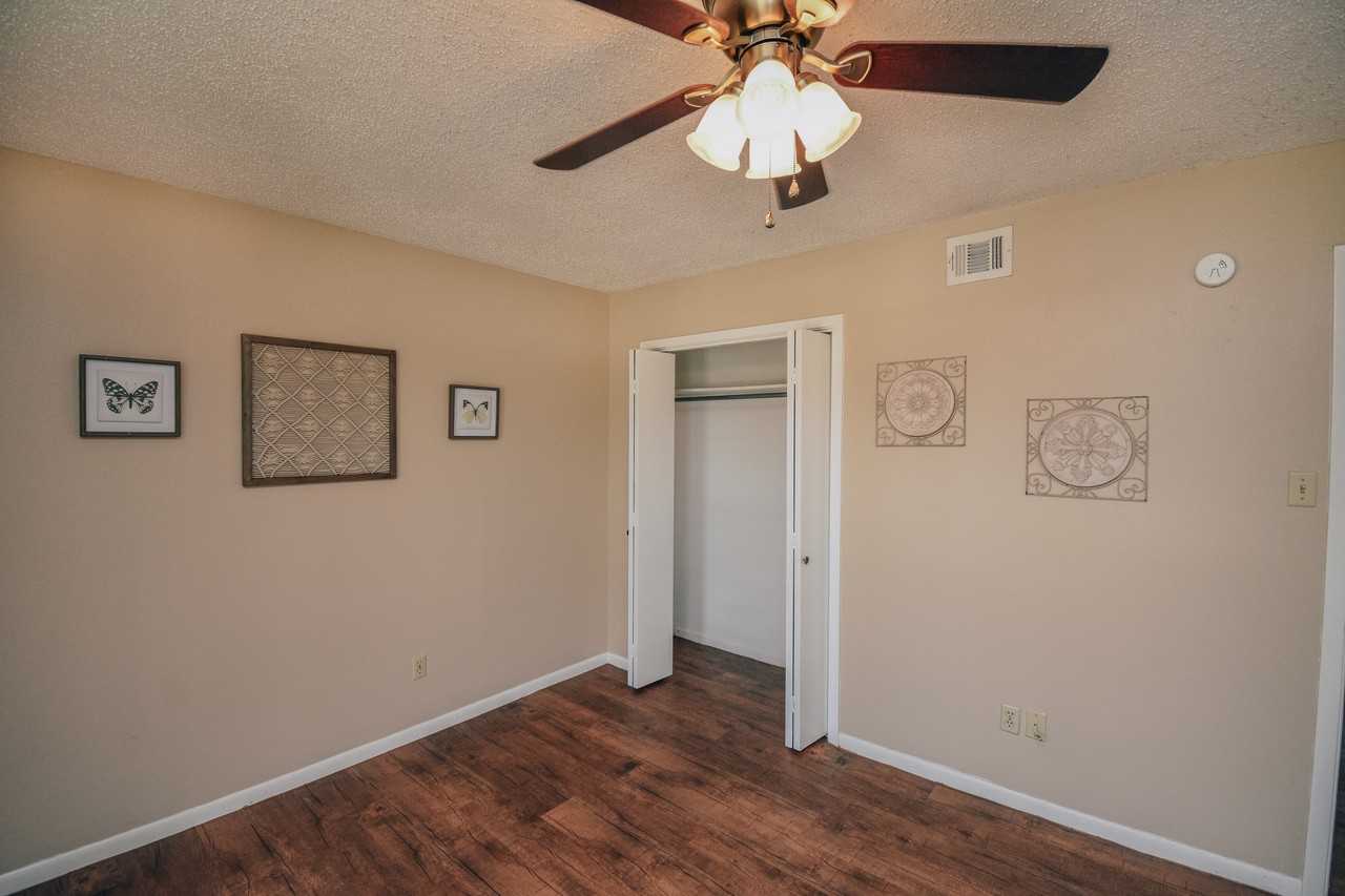 602 Sherwood DrApt C #C - Photo 4 of 7