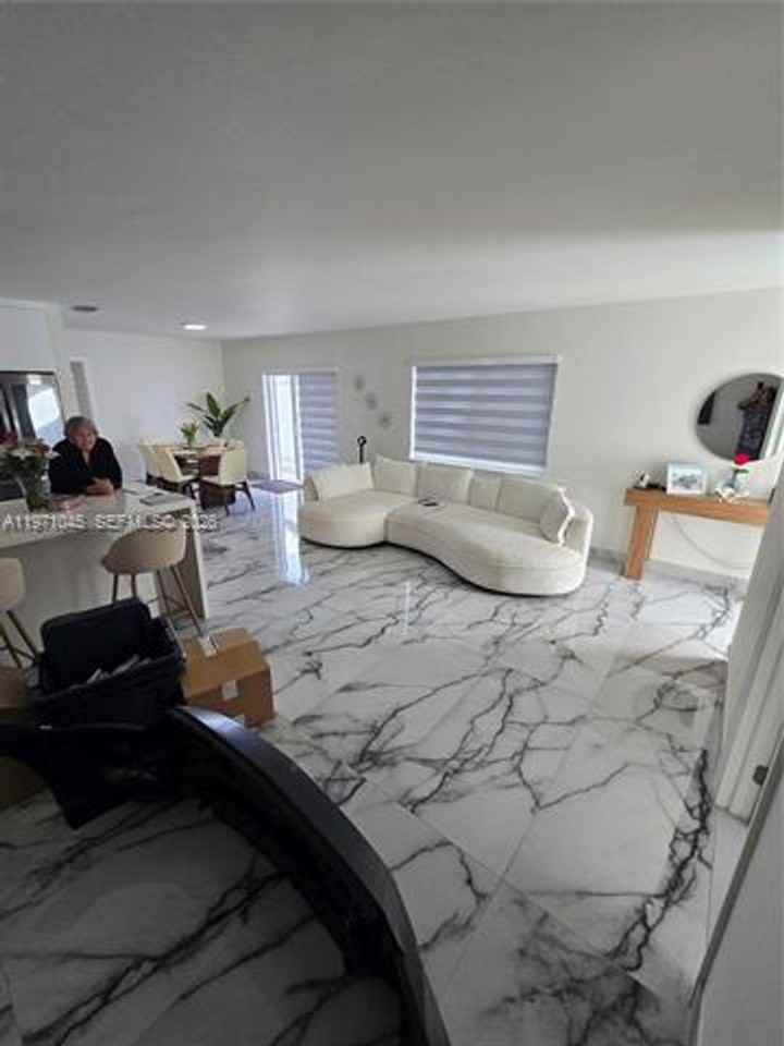 869 W 37th St - Photo 2 of 12
