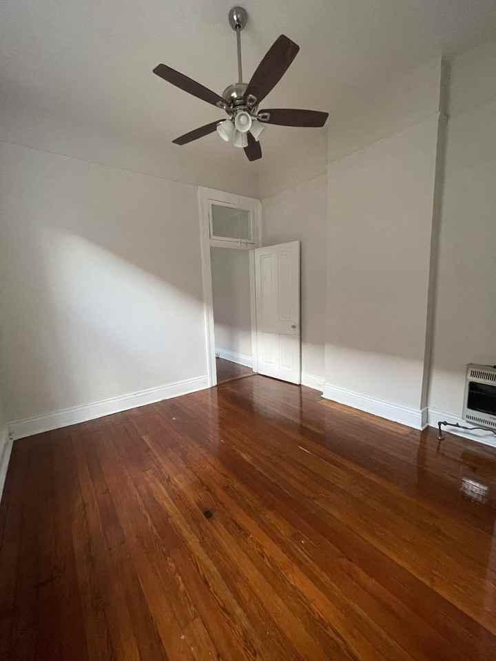 4020 Coliseum St Uppr Right #1 - Photo 3 of 11