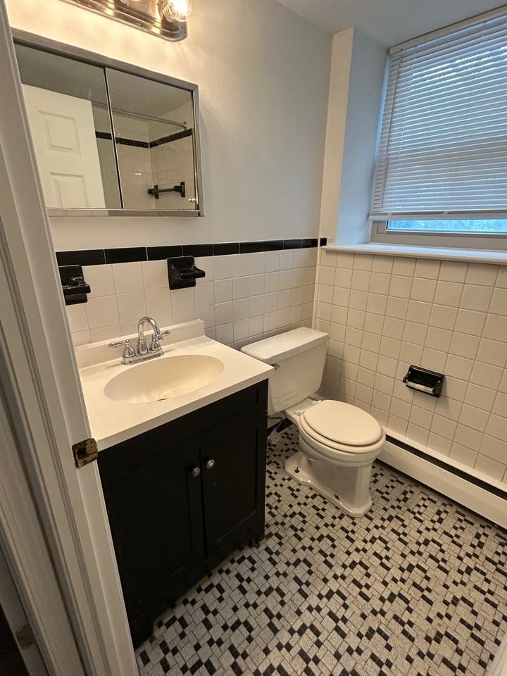 1100 Tyson AveA03 #A03 - Photo 5 of 7