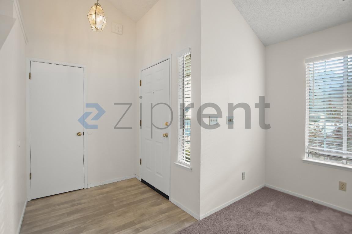 8665 N Cedar Ave #150 - Photo 5 of 39