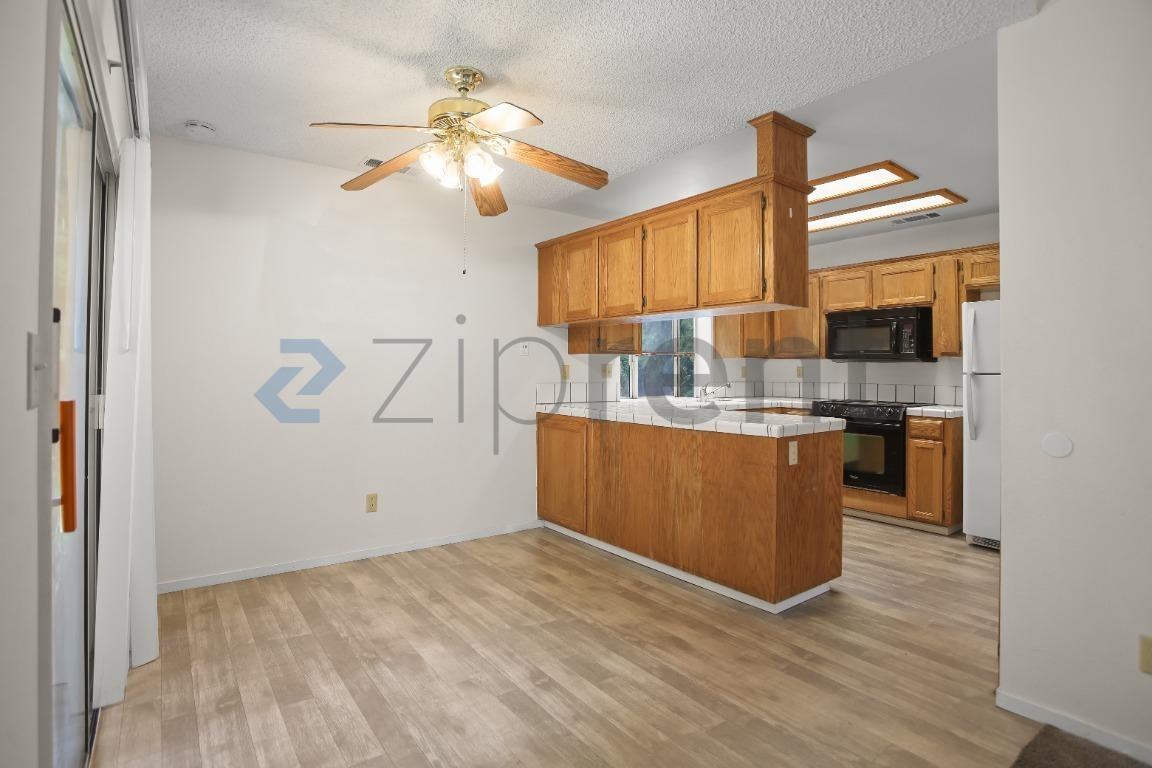 8665 N Cedar Ave #150 - Photo 6 of 39