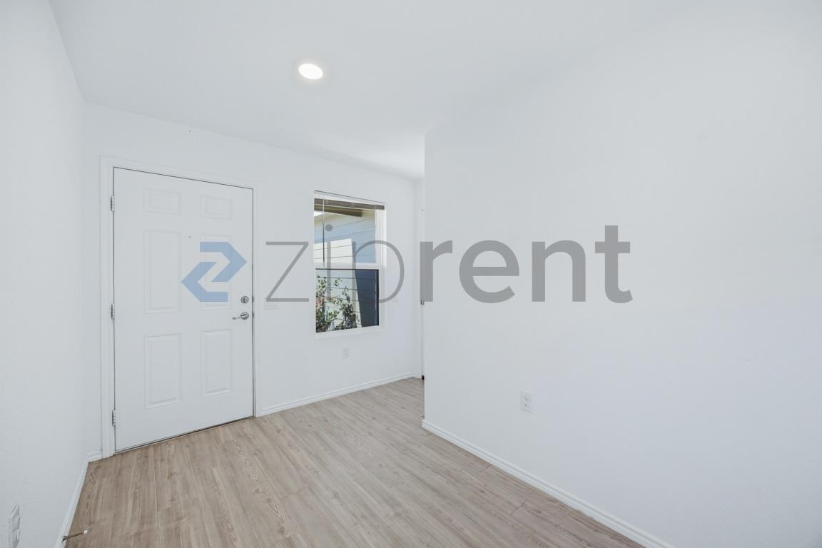 10106 Ana Hts - Photo 6 of 40