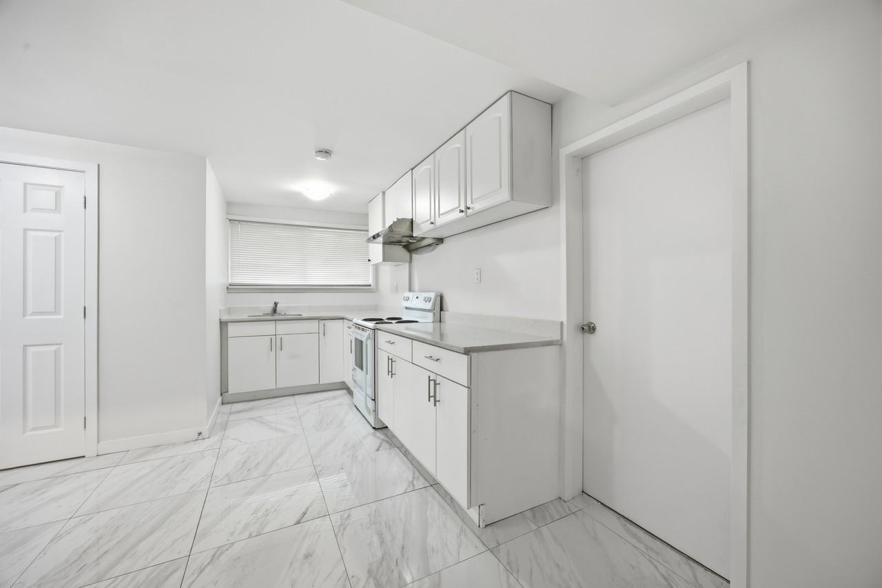 1106 Duthie Avenue - Photo 8