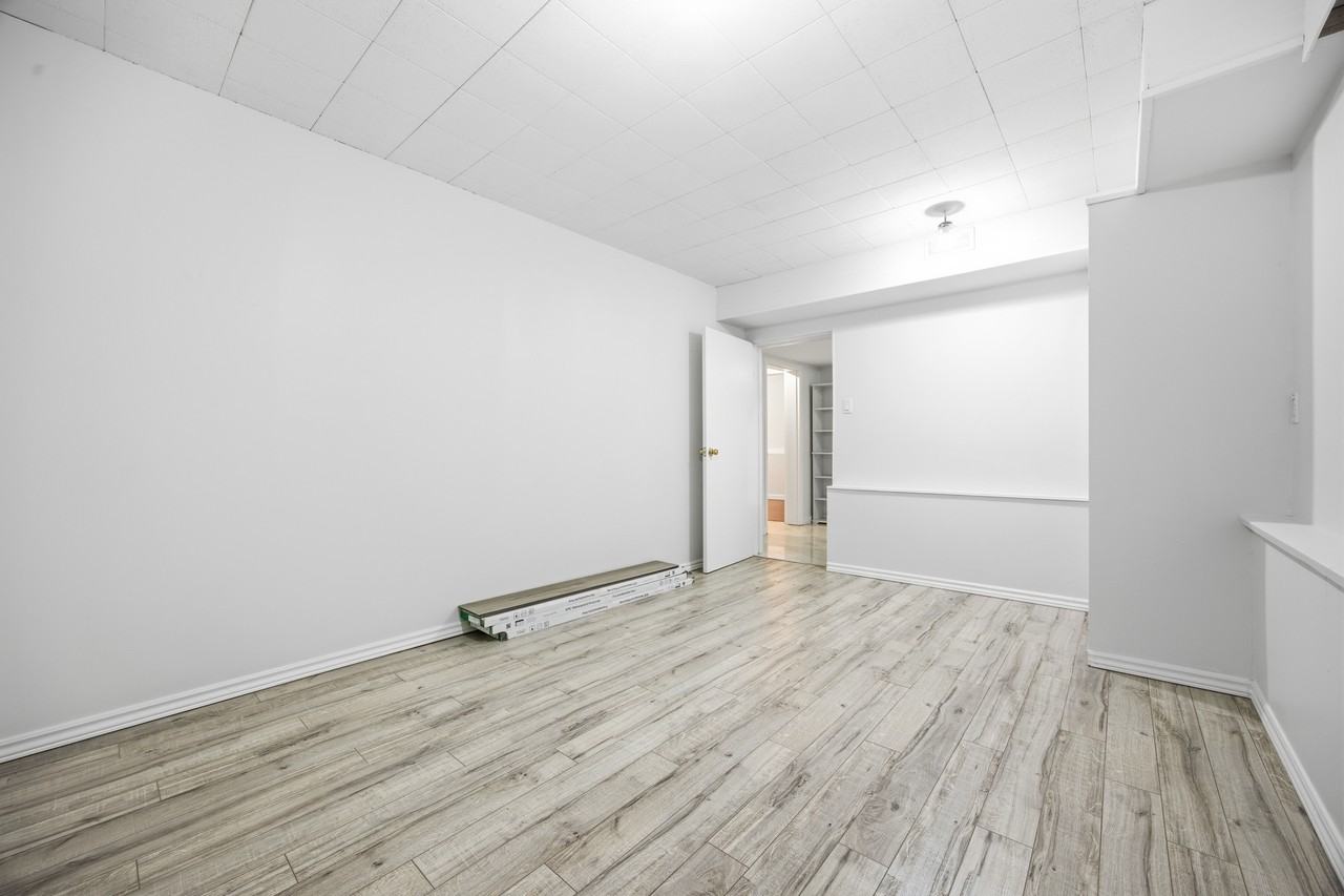 1106 Duthie Avenue - Photo 11