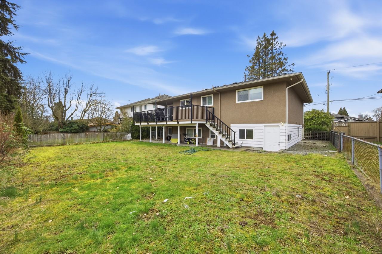 1106 Duthie Avenue - Photo 24