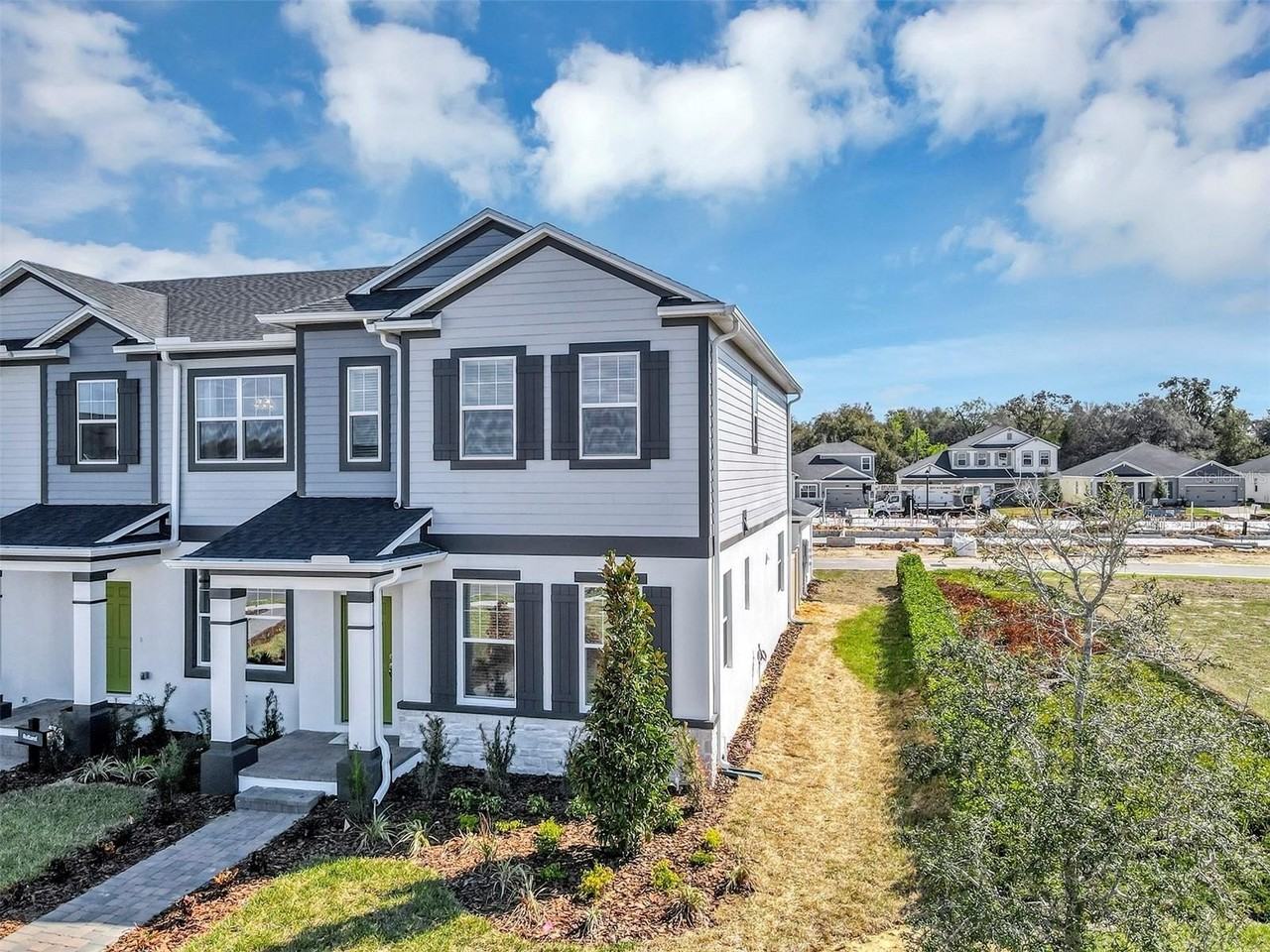 691 Pothos St - Photo 4 of 50