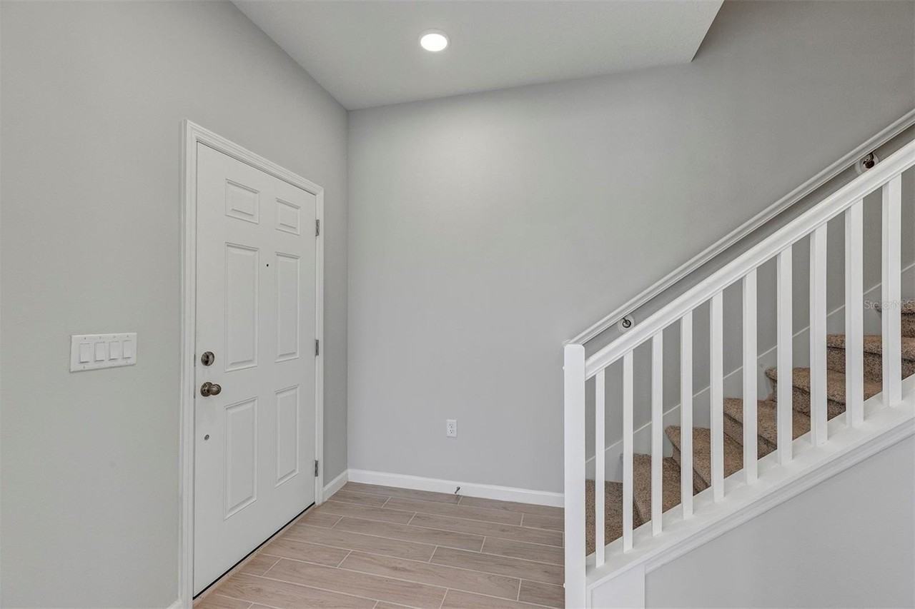 691 Pothos St - Photo 5 of 50