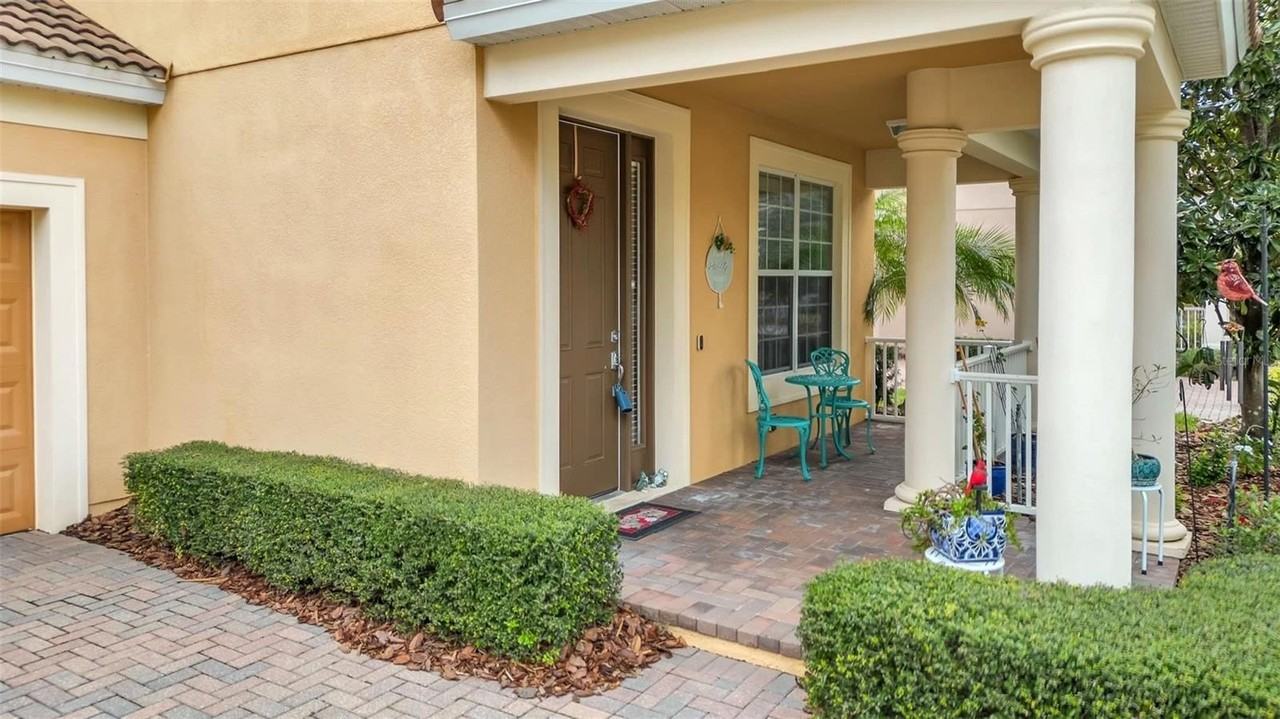 11738 Barletta Dr - Photo 2 of 37