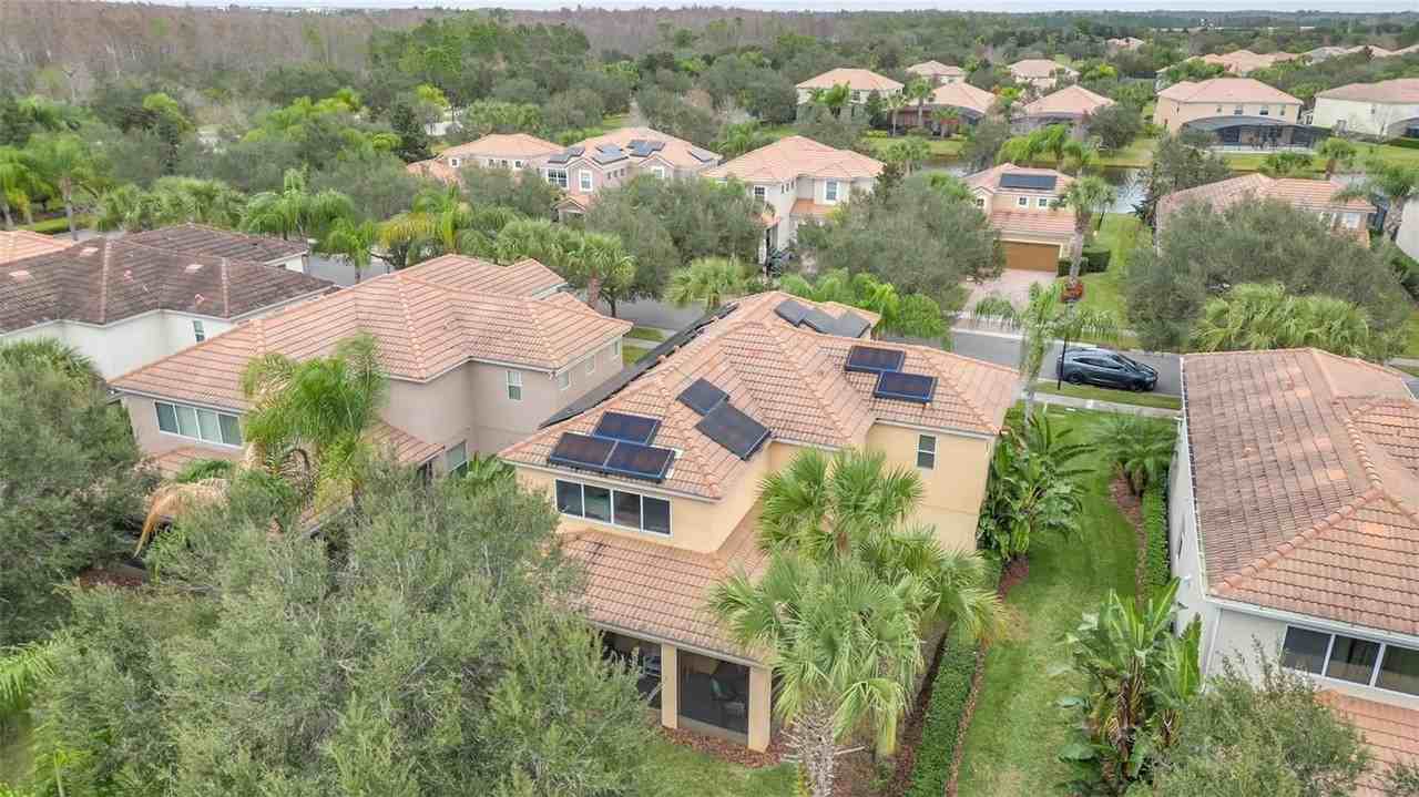 11738 Barletta Dr - Photo 3 of 37