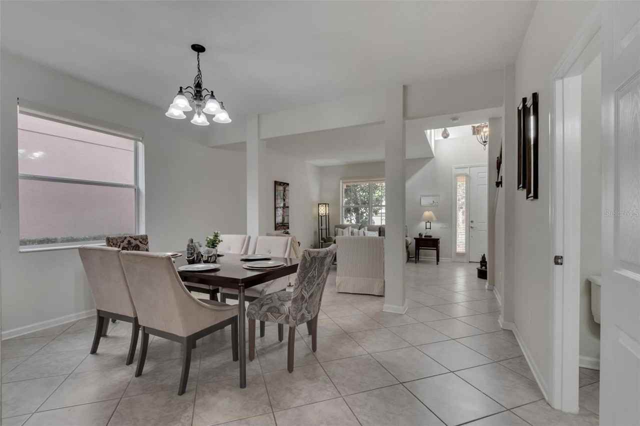 11738 Barletta Dr - Photo 6 of 37