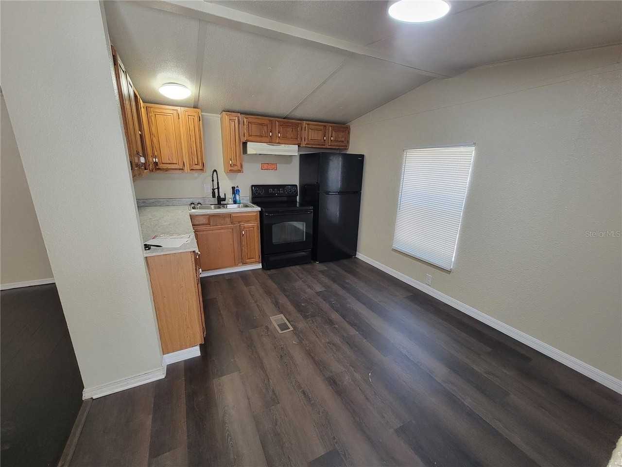 16625 Ne 2nd Street Rd - Photo 3 of 9