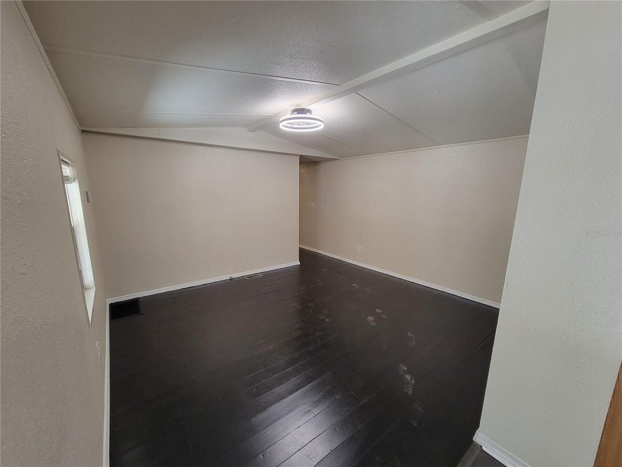 16625 Ne 2nd Street Rd - Photo 4 of 9