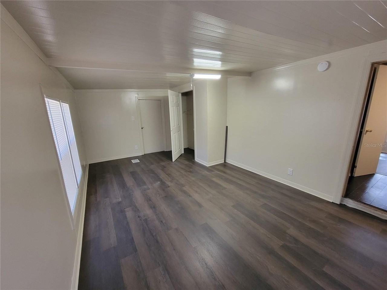 16625 Ne 2nd Street Rd - Photo 5 of 9