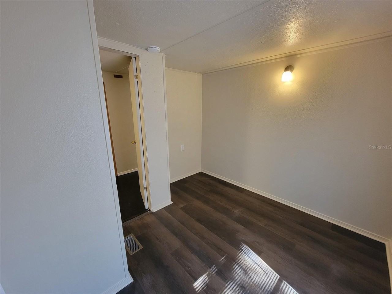 16625 Ne 2nd Street Rd - Photo 6 of 9