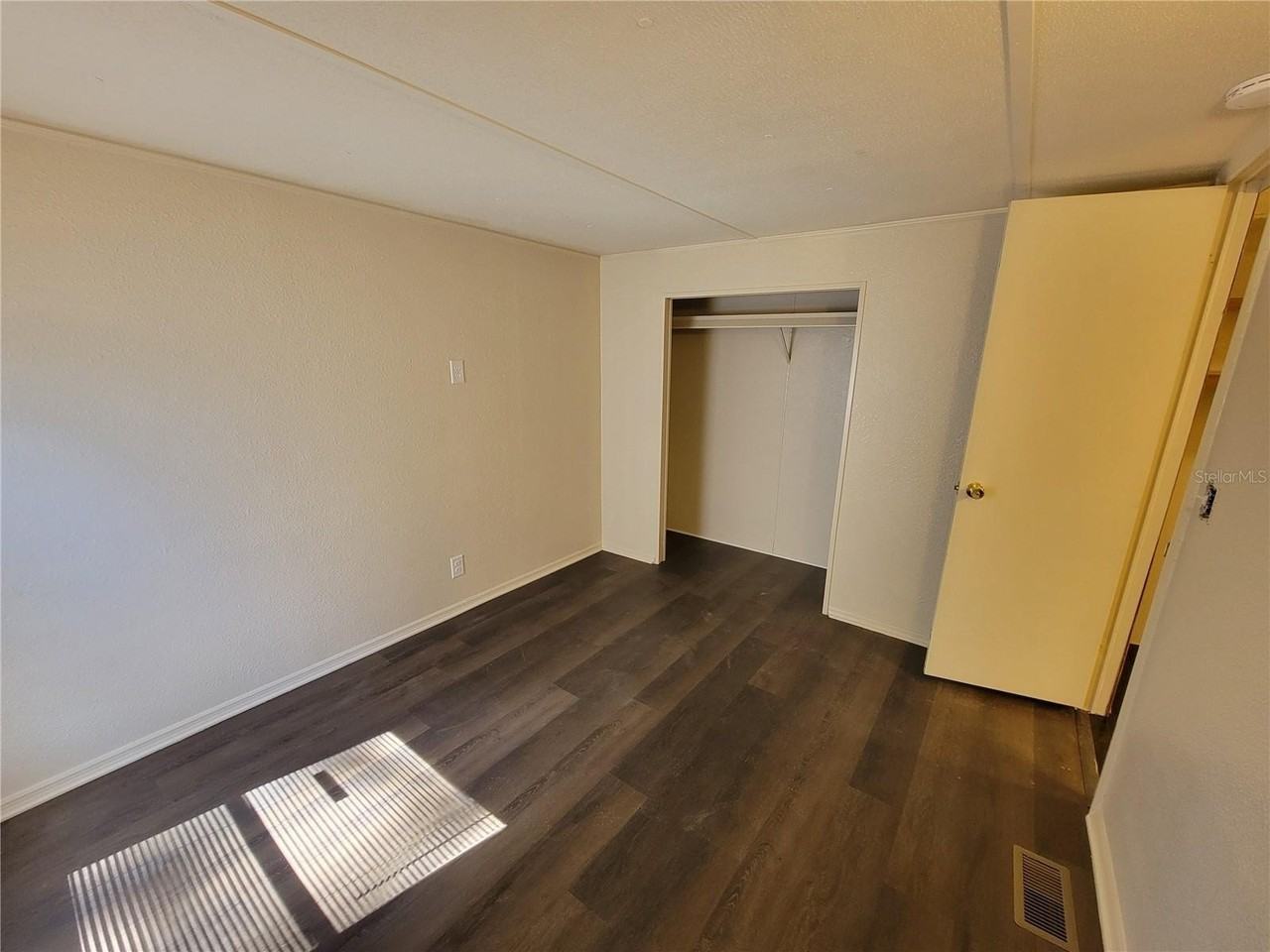 16625 Ne 2nd Street Rd - Photo 7 of 9