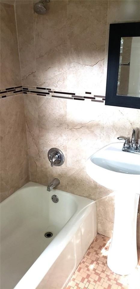 750 7th Ave N - Photo 7 of 7