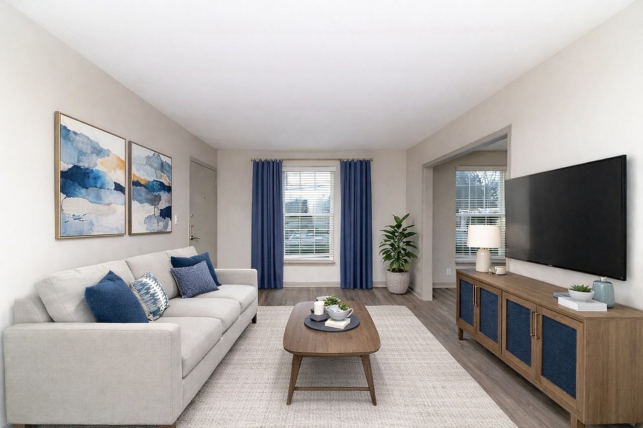 Kensington Columbia - Photo 4 of 32