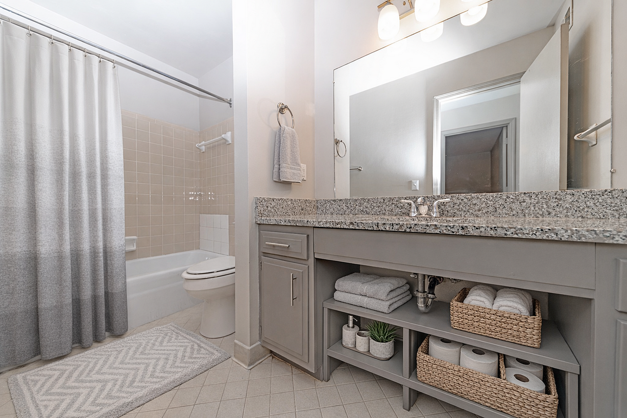 Kensington Columbia - Photo 5 of 32