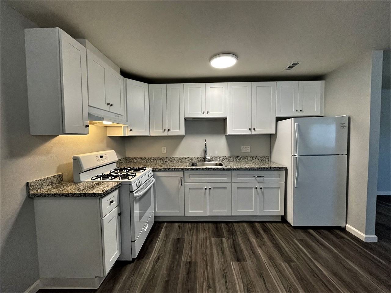 613 Camanche Lane - Photo 2 of 8