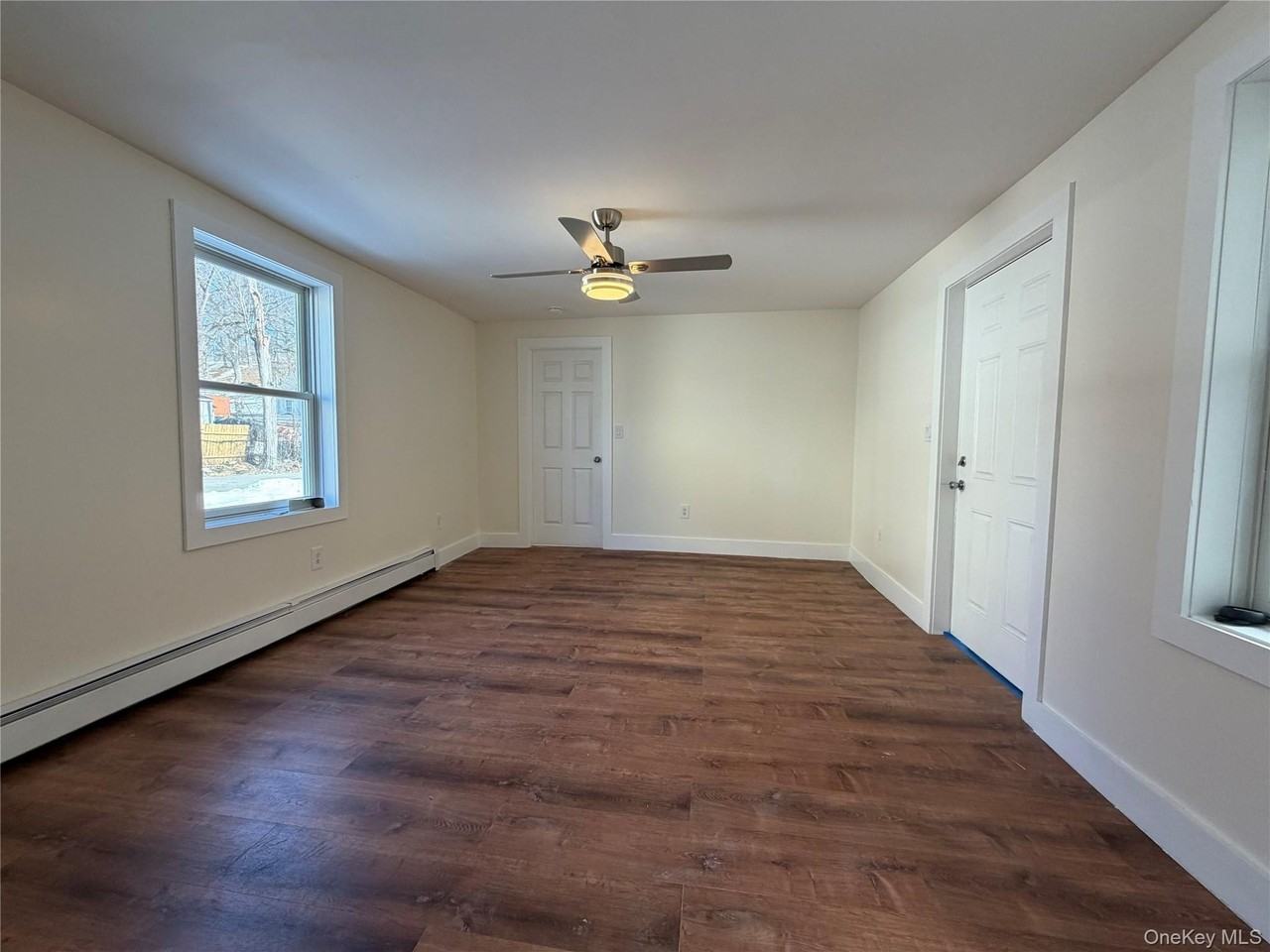 155 N Clinton St #1 - Photo 6 of 14