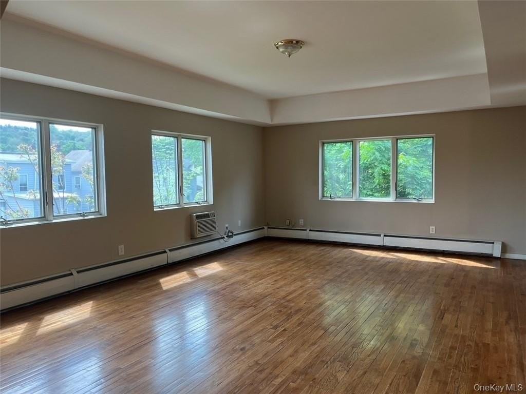 2 Charles St Unit 2 - Photo 4 of 15