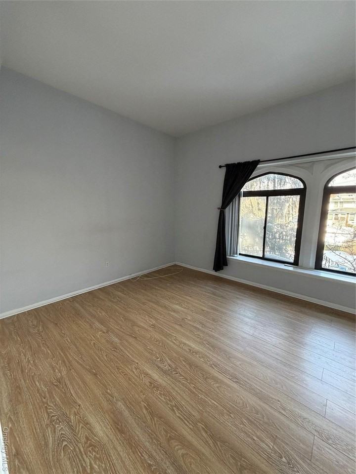 55 Mckinley Ave Apt D1-12 - Photo 5 of 7