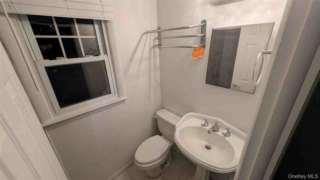 9 Harrison St - Photo 6 of 18