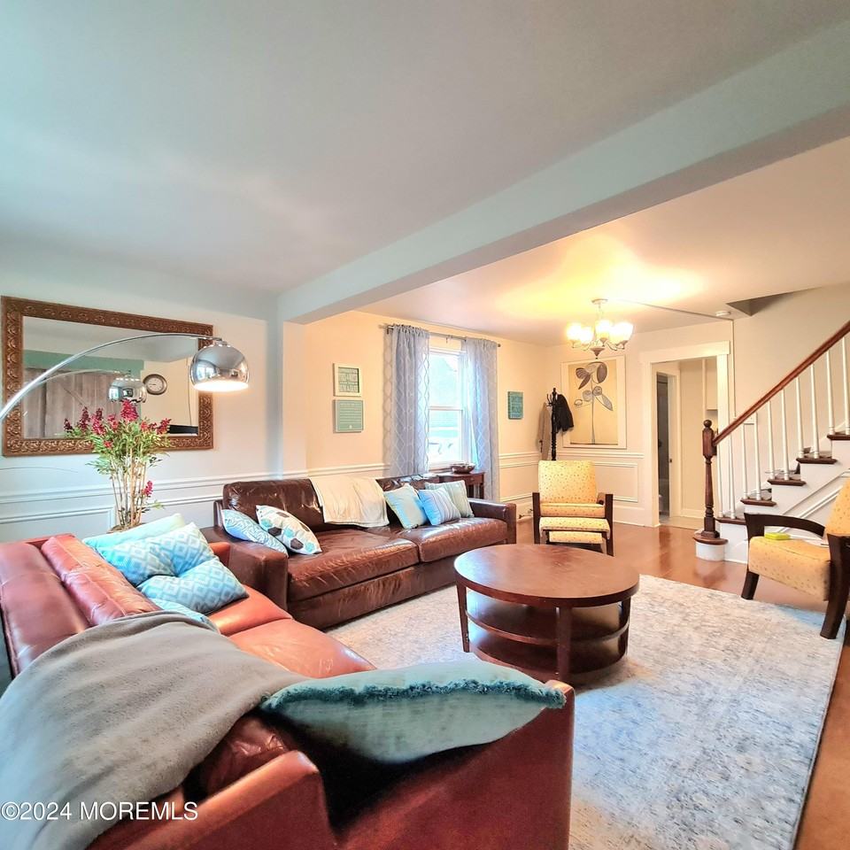 203 Bridge Ave - Photo 6 of 17