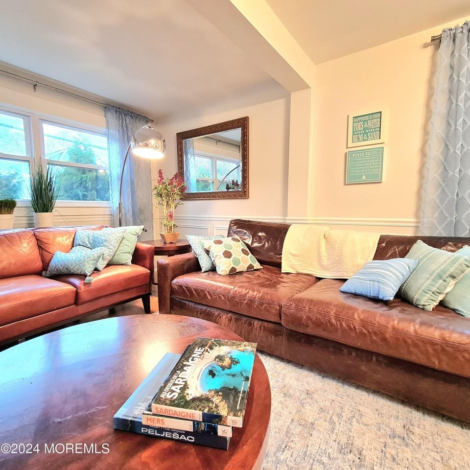 203 Bridge Ave - Photo 7 of 17