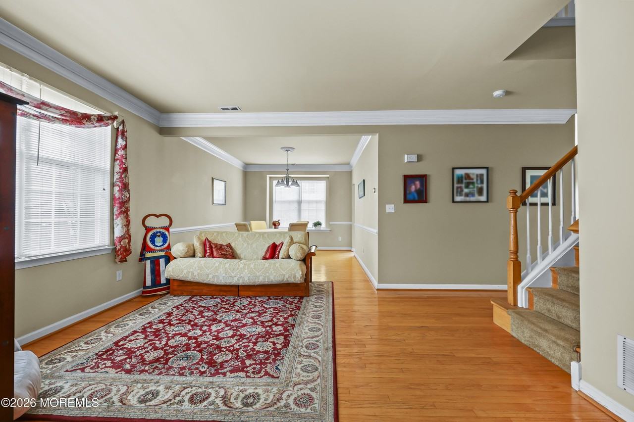 58 Brownstone Rd - Photo 4 of 33